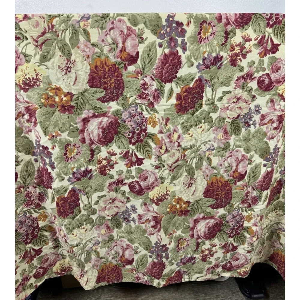 VTG Chaps Home Ralph Lauren Floral Tablecloth 58X98 Oblong Rose CottageCore EUC